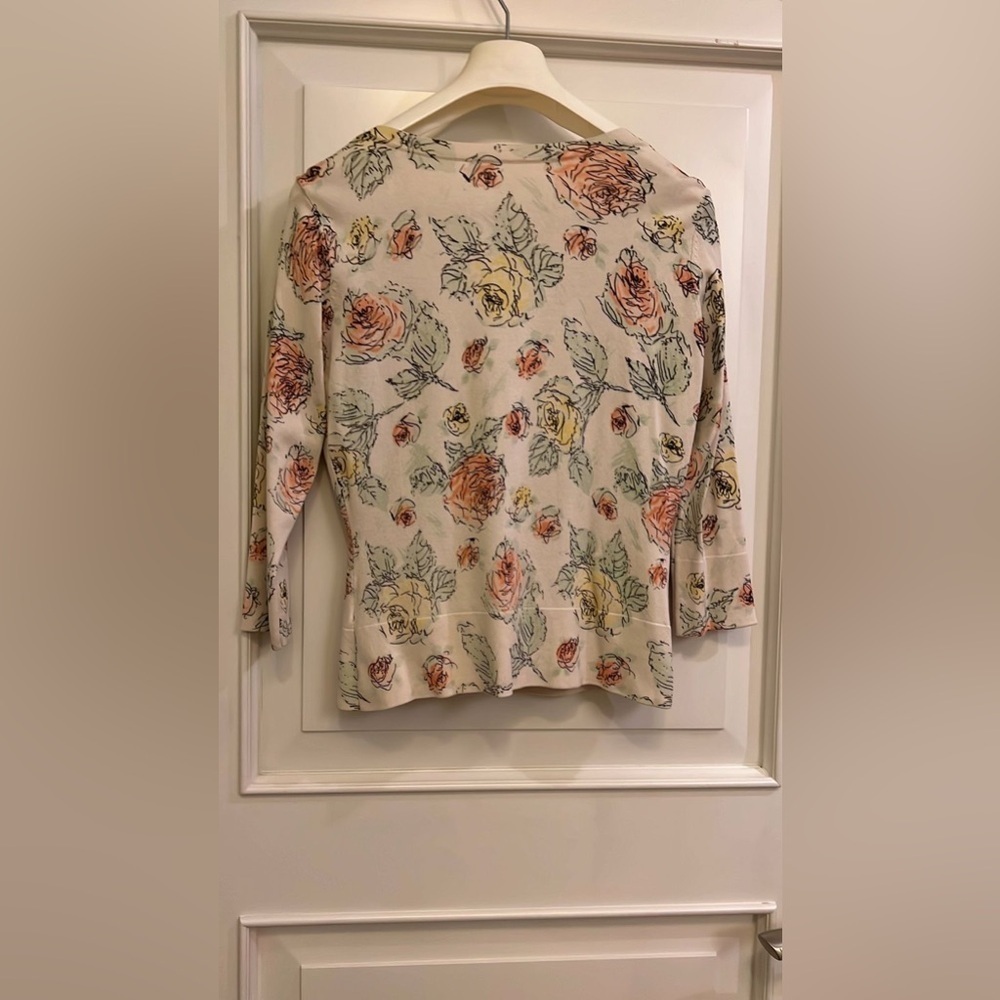 Floral Button-Up Women's Top - Picture 2 of 3